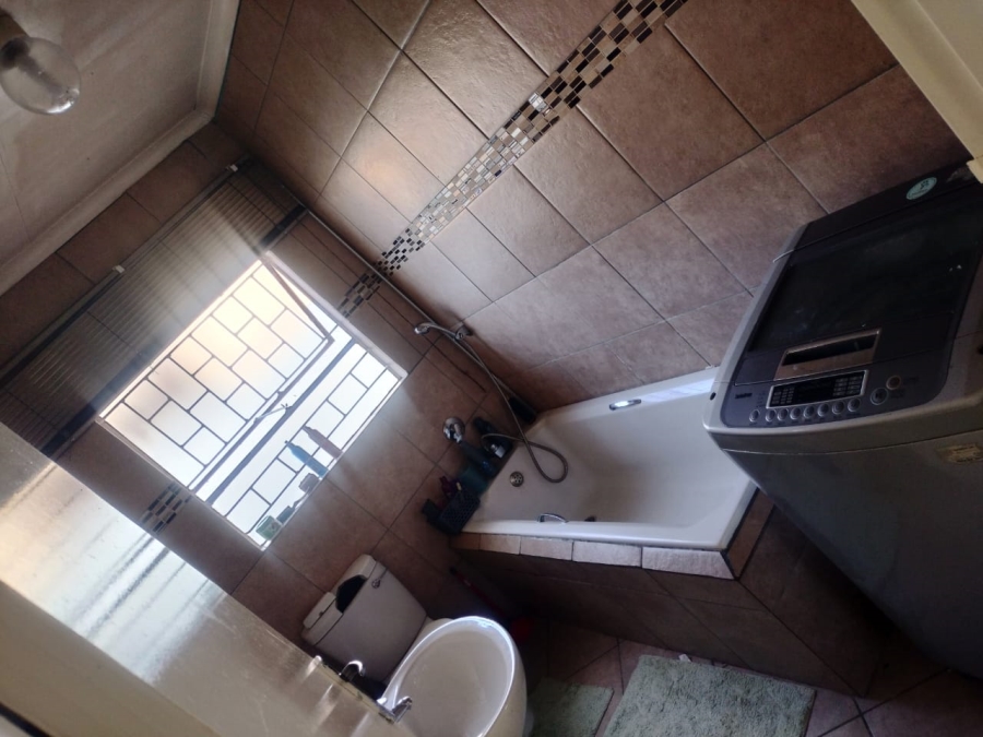 3 Bedroom Property for Sale in Pinehaven Free State